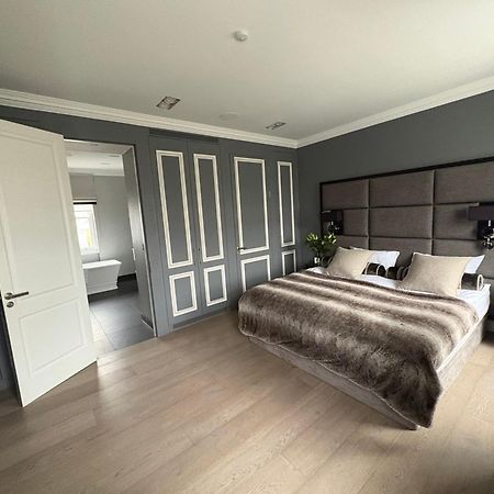 Luxury 4 Bedrooms 5 Baths 2 Receptions Family House With Garden Chelsea London Exterior photo